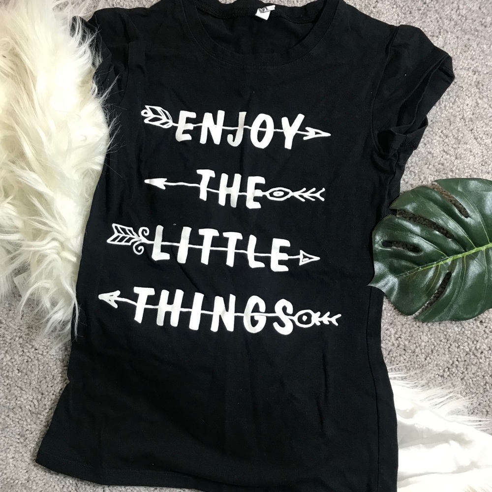 Graphic motivation tee